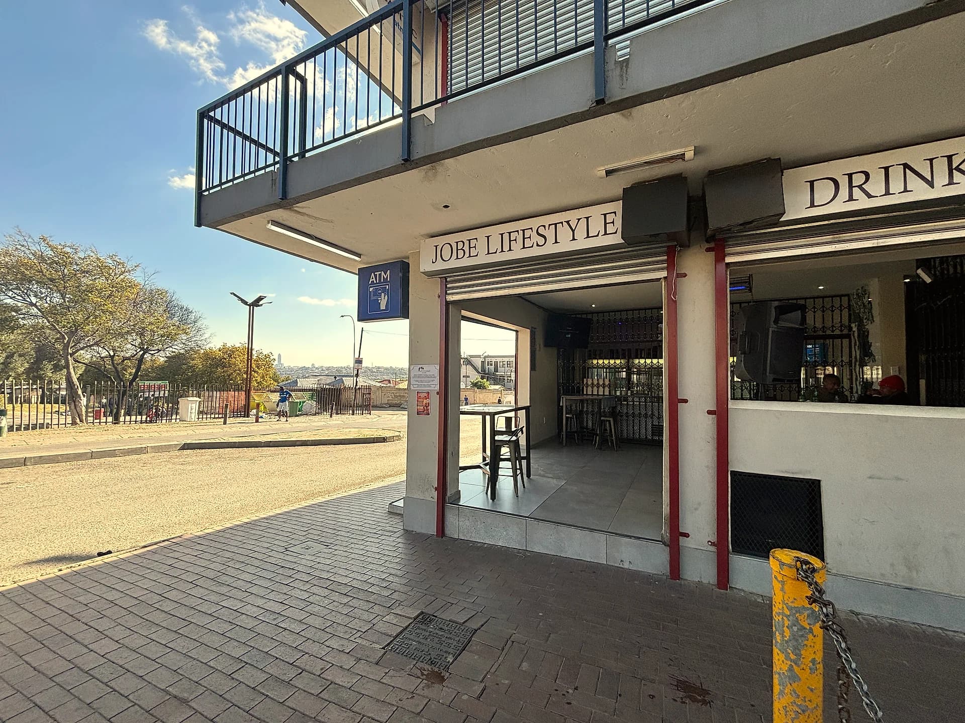 Jobe Lifestyle bar entrance